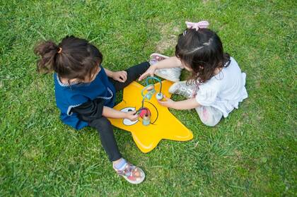 Presos diseñaron y fabricaron juguetes para niños de un jardín maternal