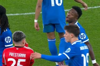 Vinicius hizo un golazo, acusó a un argentino de haberle dicho "mono" y el partido se transformó en un escándalo