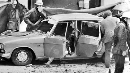 Presunto miembro del Septiembre Negro, Mohamed Boudia murió tras la explosión de un coche bomba el 28 de junio de 1973 en París. Era buscado por la policía italiana por atentados, en particular el del oleoducto de Trieste