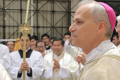 Prevost en su posesión canónica como obispo de Chiclayo, Perú, en 2014