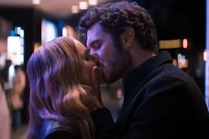 Primer beso en Nadie quiere esto