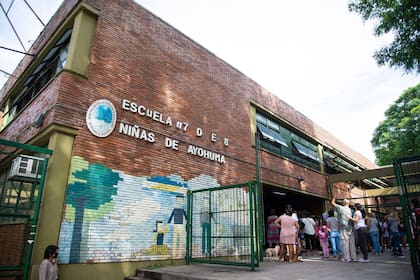 La Escuela 7 D.E. 8 "Niñas de Ayohúma", en Parque Chacabuco