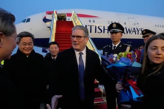 Primer ministro británico inicia viaje a China para reparar lazos y expandir oportunidades