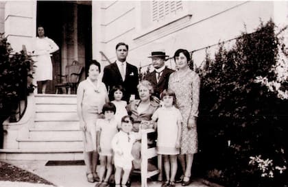 Primera segunda y tercera generación de Thays.