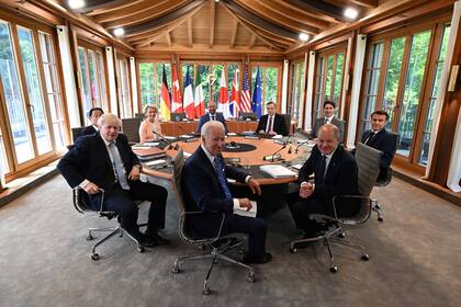 Primera sesión de trabajo sobre la situación económica mundial durante la Cumbre del G7 en Elmau