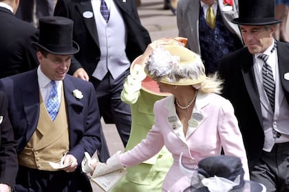 Andrés y Jeffrey Epstein en la reunión de Carreras de Royal Ascot