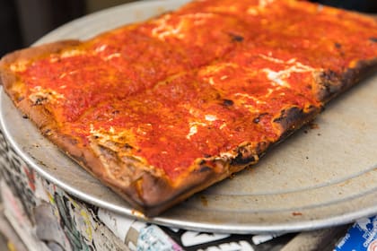 Prince St. Pizza cuenta con una amplia variedad de pizzas, muy populares entre sus clientes