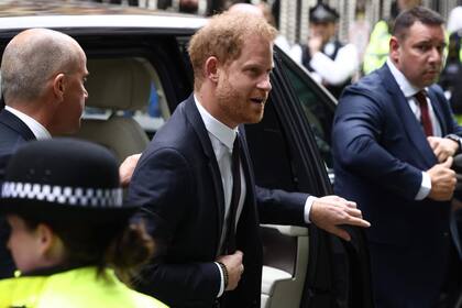 El príncipe Harry de Inglaterra, duque de Sussex, llega a los Tribunales Reales de Justicia, el Alto Tribunal británico, en el centro de Londres el 6 de junio de 2023.