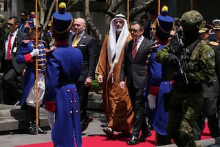 Príncipe heredero de Abu Dabi vista Ecuador en medio de tensiones en Oriente Medio