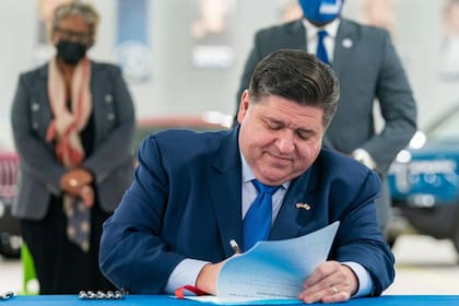 Pritzker financió su campaña a gobernador con más de US$171 millones de su propio patrimonio, lo que lo posicionó frente a Rauner y Trump