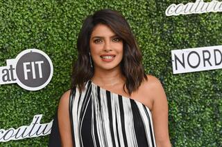 Priyanka Chopra y su curioso look de flecos