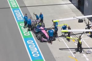 Colapinto no pudo dar ni una vuelta en Montreal: entró a boxes, se bajó del auto y no volvió a pista