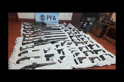 Procesaron con prisión preventiva a 12 acusados de integrar una asociación ilícita dedicada a comercializar armas mediante testaferros