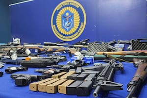 Testaferros de las armas: procesan a una banda que desviaba armamento al mercado negro