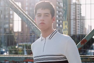 Francisco Victoria revisa la Nueva Canción Chilena desde una perspectiva queer