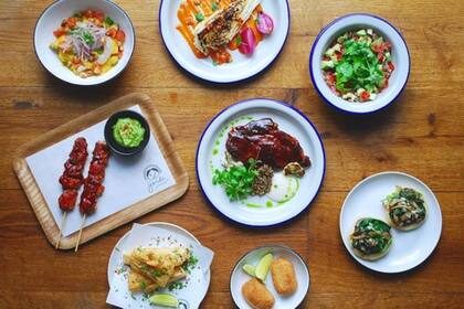 Producir platos de la gastronomía típica de sus países de orígenes y encontrar un mercado deseoso por reencontrarse con esos sabores, aromas y texturas también ha llevado a muchos emprendedores a encontrar en el sector alimenticio un espacio de desarrollo