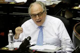 "Impuesto a la riqueza". Quiénes ya decidieron dejar el banco de Heller