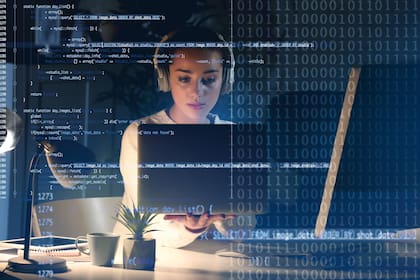 La demanda de los programadores sigue en alza y no se frenó durante la crisis