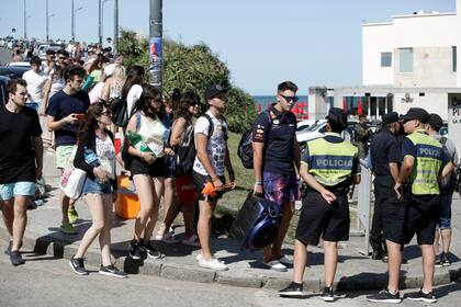 Prohiben el ingreso a balnearios de Playa Grande con bebidas alcohólicas y equipos de música