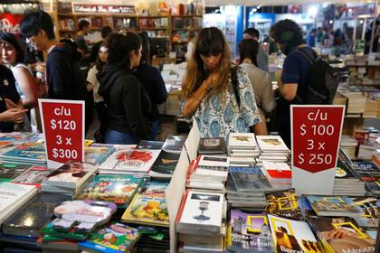 Promociones en la Feria del Libro.