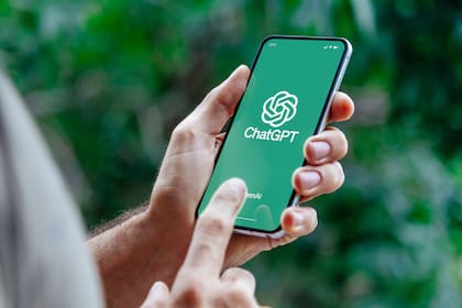 Pronto será más fácil para cualquiera mantener una relación erótica con ChatGPT, según el director ejecutivo de OpenAI, Sam Altman