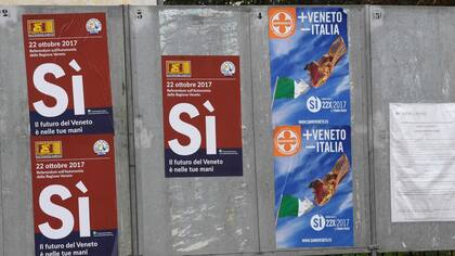 Propaganda que pide votar por el Sí en el referéndum del domingo