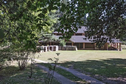 Una de las propiedades en Parque Leloir que compraron los hijastros de Moyano y que registraron a nombre de Dixey, una empresa proveedora de Camioneros