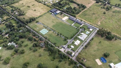 PROPIEDADES: Recorrida por barrio abierto en Pilar, Buenos Aires, Argentina. Lunes 8 de Diciembre, 2025.