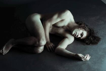 Protagonizando la obra Equus