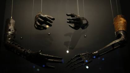 Prótesis y manos fabricadas entre los años 1500 y 1700 forman parte de la muestra Robots del Museo de la Ciencia de Londres