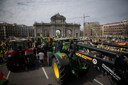 Tractorazo en la Puerta de Alcalá