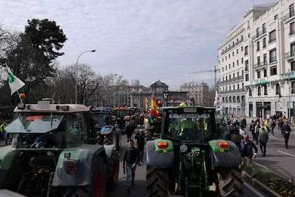 Cientos de tractores por la calles de Madrid