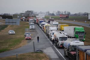 Fracasó la reunión entre los transportistas y el Gobierno y seguirá la protesta en las rutas