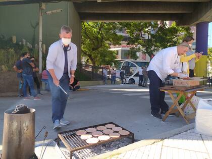 Protesta de empresas y agencias de turismo en la avenida 9 de julio