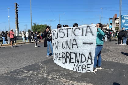 Protesta de familiares de las víctimas del triple femicidio de Florencio Varela