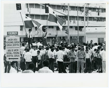 Protesta de panameños en la frontera con la Zona del Canal