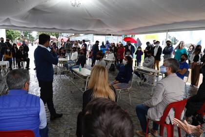 Protesta por el incio de clases frente a la Casa Histórica de Tucumán
