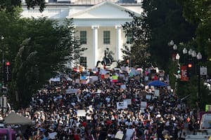 Protestas y reaperturas. Alarma en EE.UU.: aumentan los casos en muchos estados