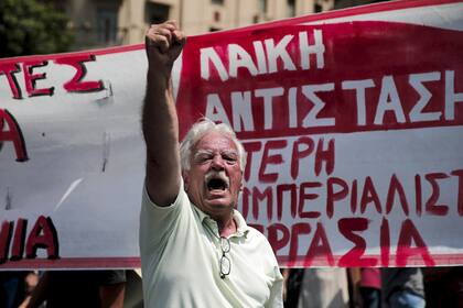 Protestas contra las medidas de austeridad aceptadas por el gobierno