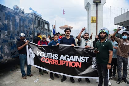 Protestas de la Generación Z frente al Parlamento en Katmandú, el 8 de septiembre de 2025