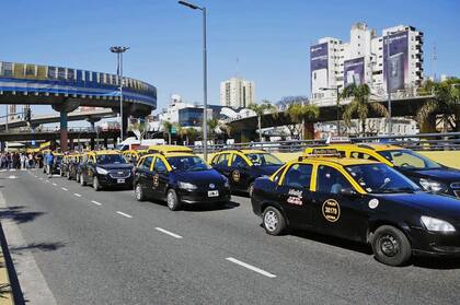 Protestas de taxista en San Juan y 9 de Julio