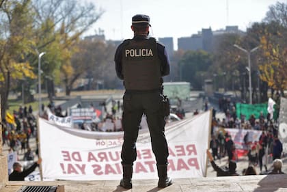 Protestas en Mendoza en contra de la medida por el pago de aguinaldo