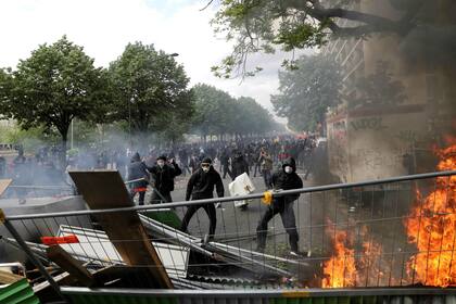 Protestas y vehículos incendiados en París