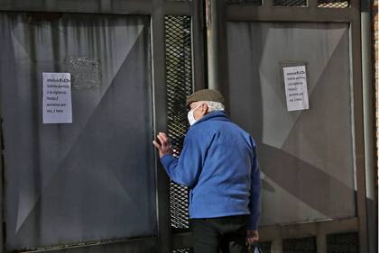 Protocolo para la entrada al cemeterio de Chacarita