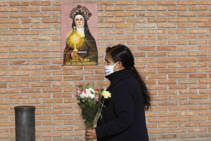Protocolo para la entrada al cemeterio de Chacarita