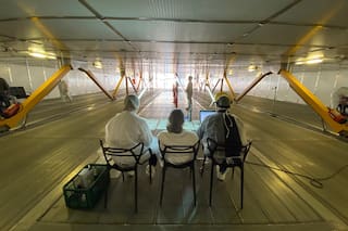 Hisopado obligatorio: Así llegan cientos de argentinos a Montevideo cada semana