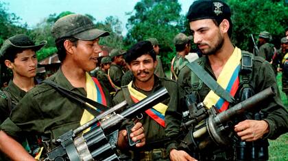 Prueba de armas en Miraflores, Colombia, el 7 de agosto de 1998