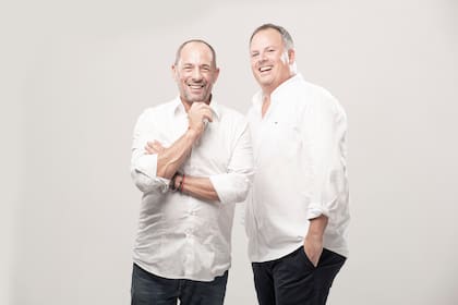 Psicología y música en escena es el nuevo show de Alejandro Schujman y Maxi Mc Coubrey que se presentará en la Sala Picasso del Paseo La Plaza