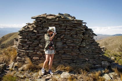 Pucará de Aconquija: muro de piedra canteada en el sitio arqueológico en Catamarca