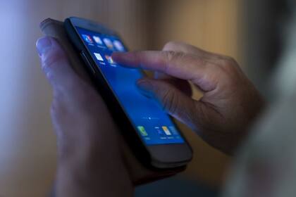 Puedes usar la ecuación de la recompensa para monitorear tu uso de las redes sociales y otras apps, usando la misma fórmula que ellos usan contigo